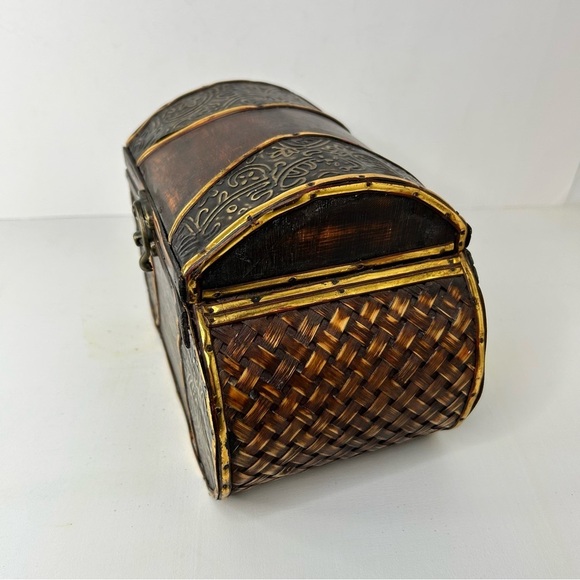Vintage Wooden Metal Wicker  Trinket Box with Lid and Latch - Picture 12 of 12